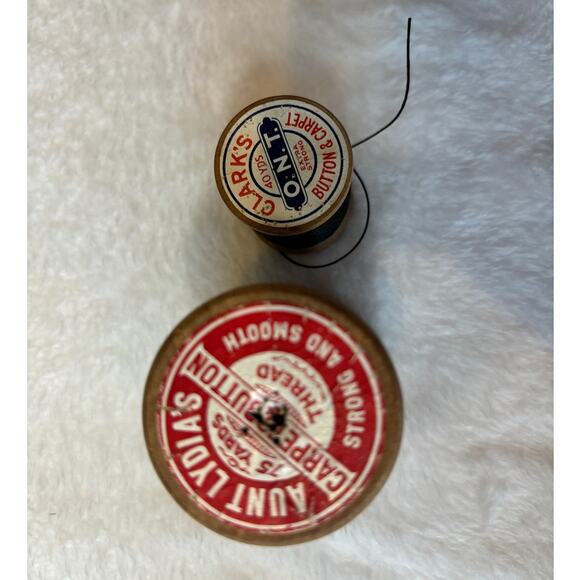 Vintage Lot 40 Wooden Spool Sewing Thread Coats & Clark Talon Belding Lily Conso - Picture 2 of 8
